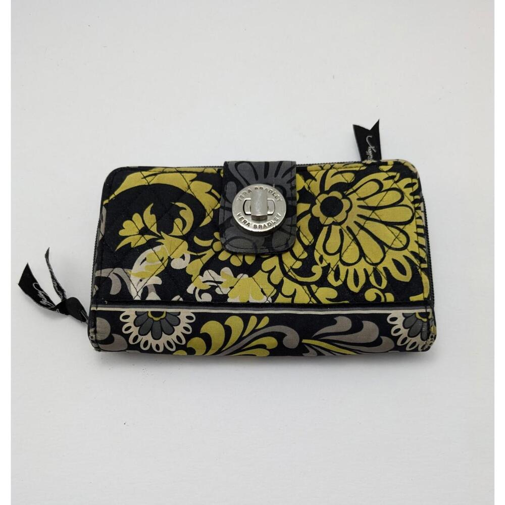 Womens VERA BRADLEY Black Gray‎ Yellow Paisley Quilted Flap Turnlock Wallet